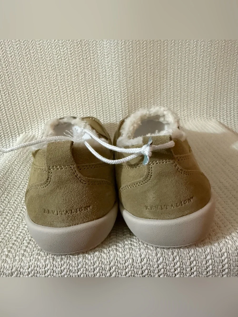 Revitalign Rio Cozy Women’s Slip On Shoes Almond Suede Faux Fur Size 8 NWT